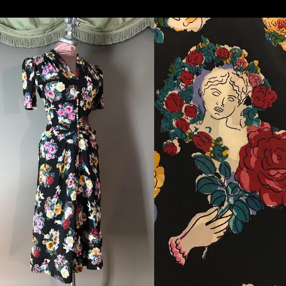 1940s NOVELTY PRINT RAYON designer dress lady face hands roses